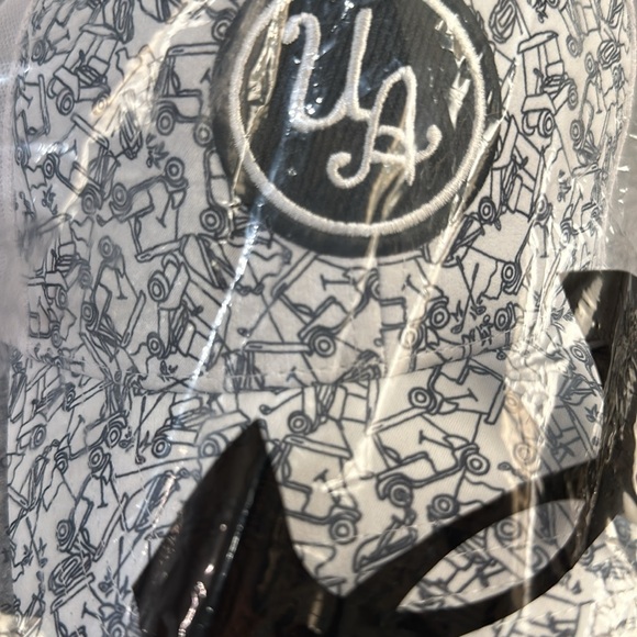 Under Armour Golf Hat - Picture 2 of 4